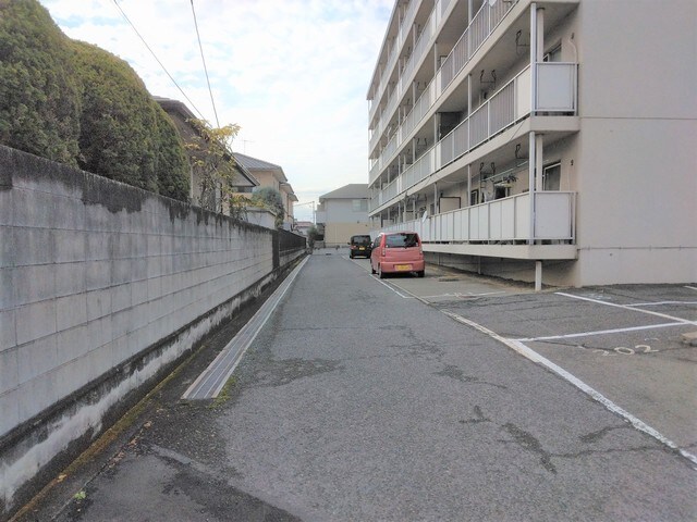 角内マンションの物件外観写真