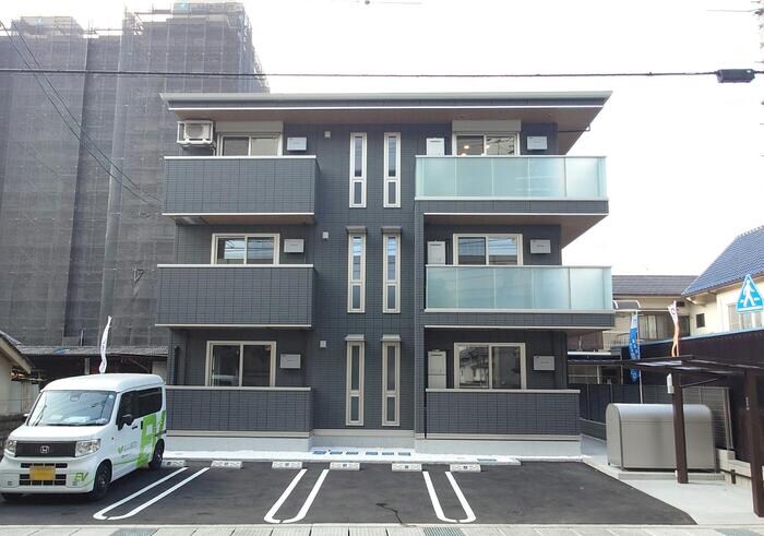 グリシーナヴァッレの物件外観写真