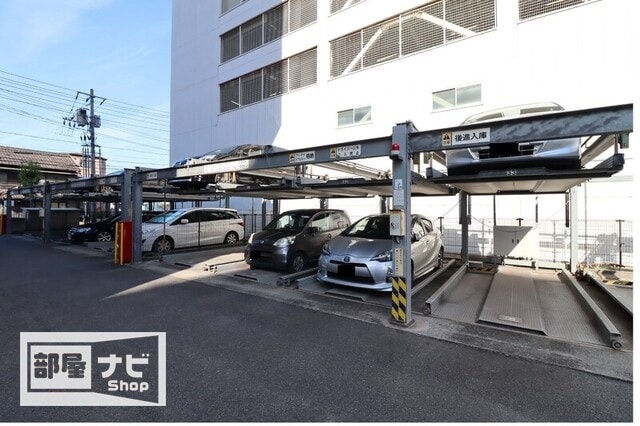 西町ロイヤルスクエアの物件外観写真