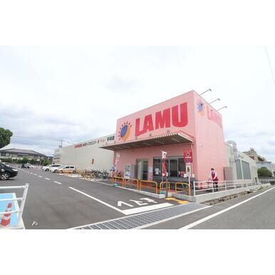 フルリール松浦の物件外観写真