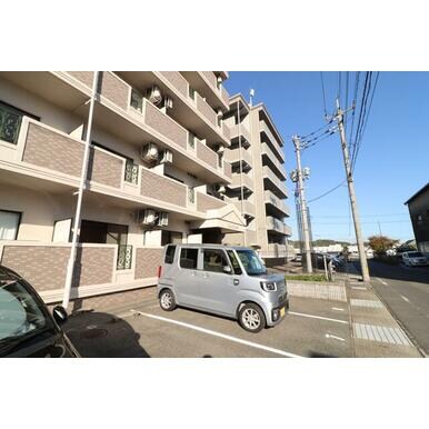 フルリール松浦の物件外観写真