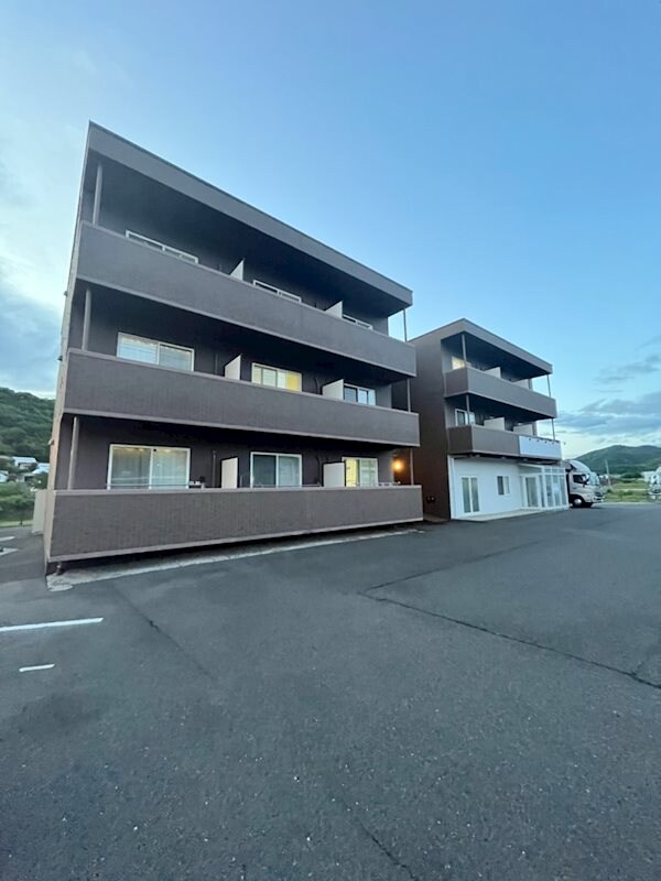 岡山県笠岡市吉田の物件外観写真