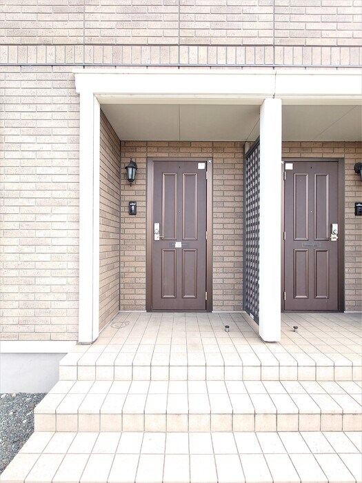 ファミーユ東手城　B棟の物件外観写真