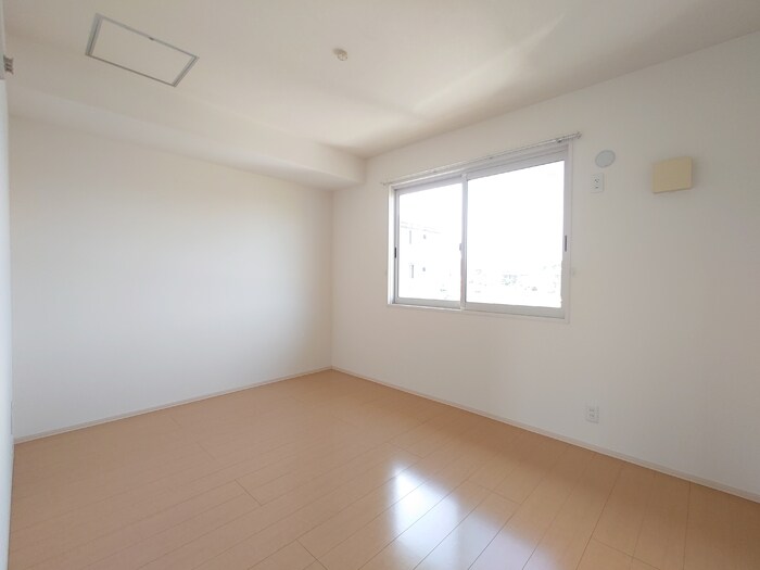 ファミーユ東手城　B棟の物件内観写真