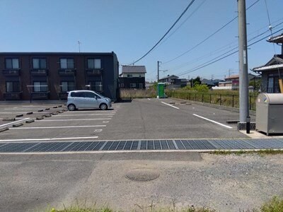 レオパレスはばたけの物件外観写真