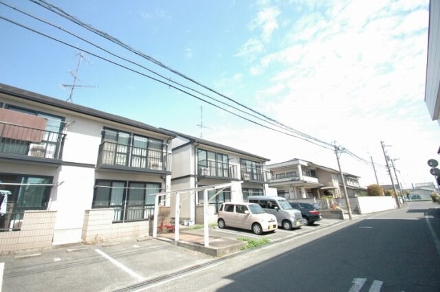 ツインスターハイム　Ａ棟の物件外観写真