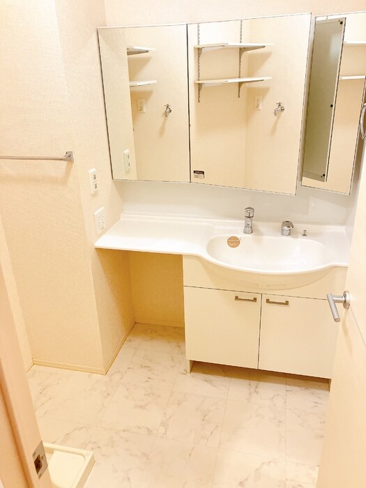 フェリーチェB棟の物件内観写真