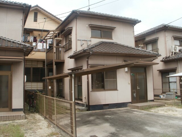 佐藤貸住宅の物件外観写真