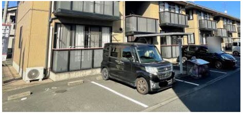 メゾンティアラA棟の物件外観写真