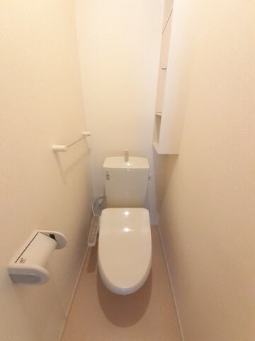 ラフレシールＥの物件内観写真