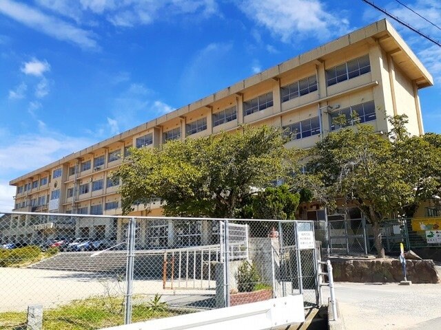 カーサ・ラッフィナートⅡ　Ａの物件外観写真