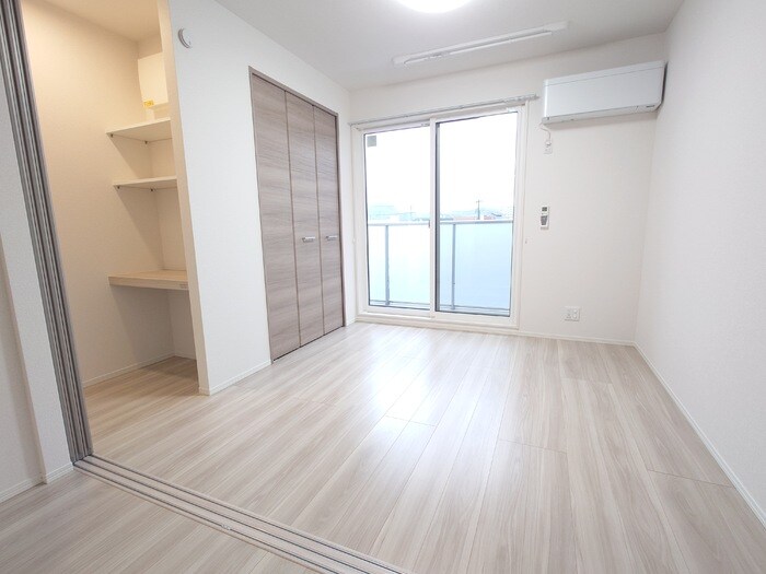 メラヴィリア西町の物件内観写真