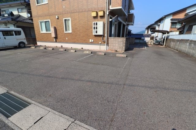 ローズコートミツギの物件外観写真