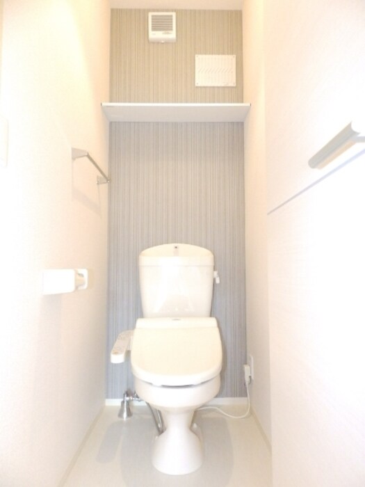 フェリーチェB棟の物件内観写真