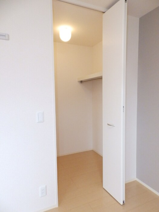 フェリーチェB棟の物件内観写真