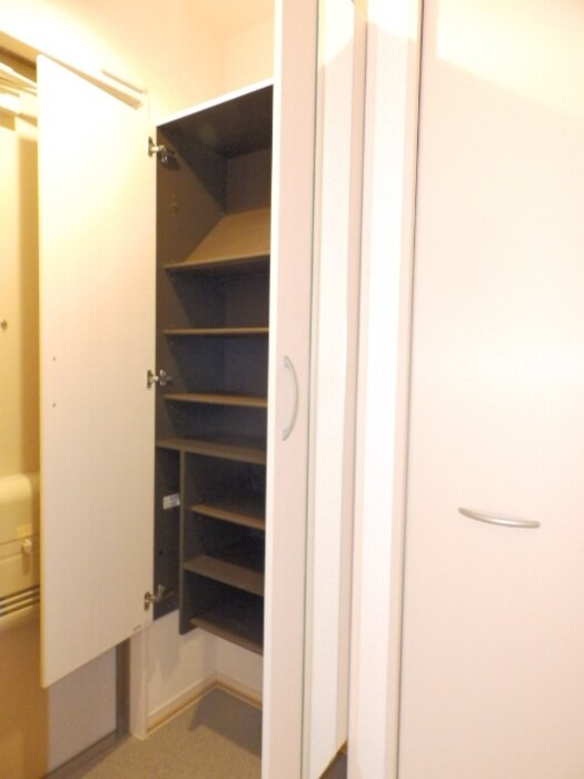 フェリーチェB棟の物件内観写真