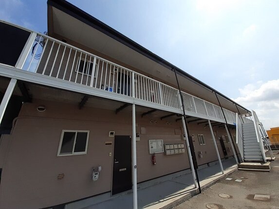 シュープ三条の物件外観写真