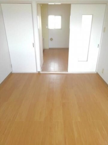 シュープ三条の物件内観写真