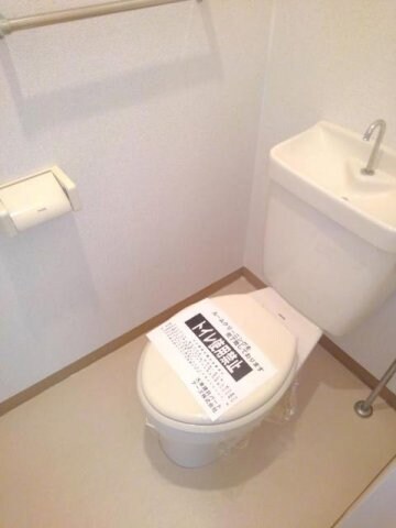 シュープ三条の物件内観写真