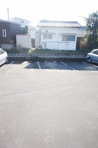 フローラＢの物件外観写真