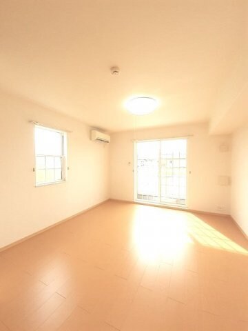 レクサス　Ｅの物件内観写真