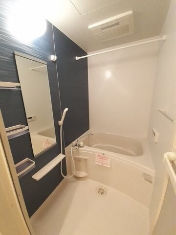 レクサス　Ｅの物件内観写真