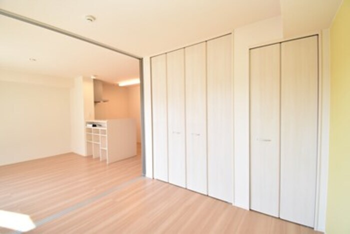 シャンゼリーゼの物件内観写真