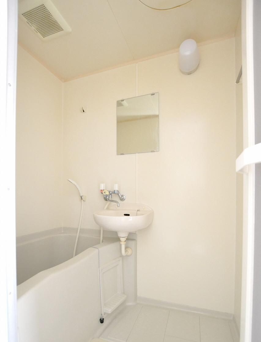 カレッジシティハイツの物件内観写真