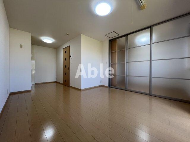 ユイマールガーデンⅢの物件内観写真