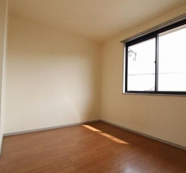 サンライフ川西の物件内観写真