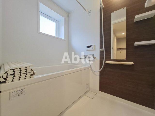 コリドール中央の物件内観写真