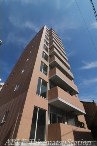 コリドール中央の物件外観写真