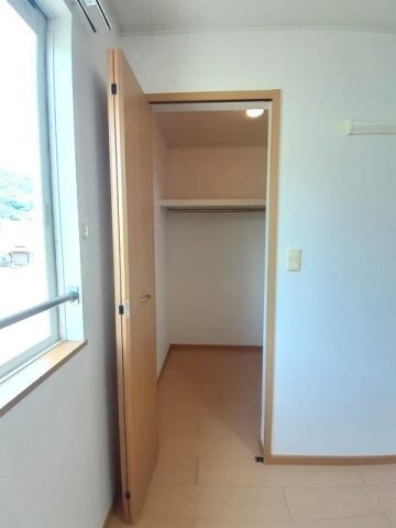 アベンシス７の物件内観写真