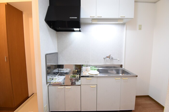 シャインポート屋島 F棟の物件内観写真