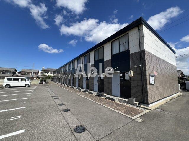 レオパレスエルサの物件外観写真