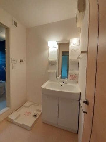 アスランリバーウエストＢの物件内観写真