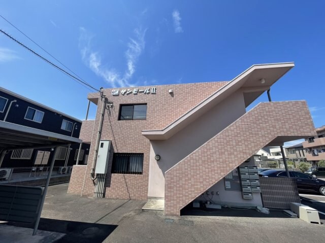 サンモールⅡの物件外観写真