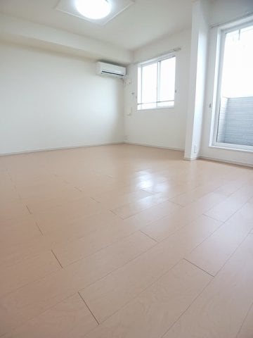 ジェネシスの物件内観写真