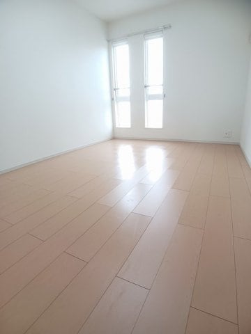 ジェネシスの物件内観写真