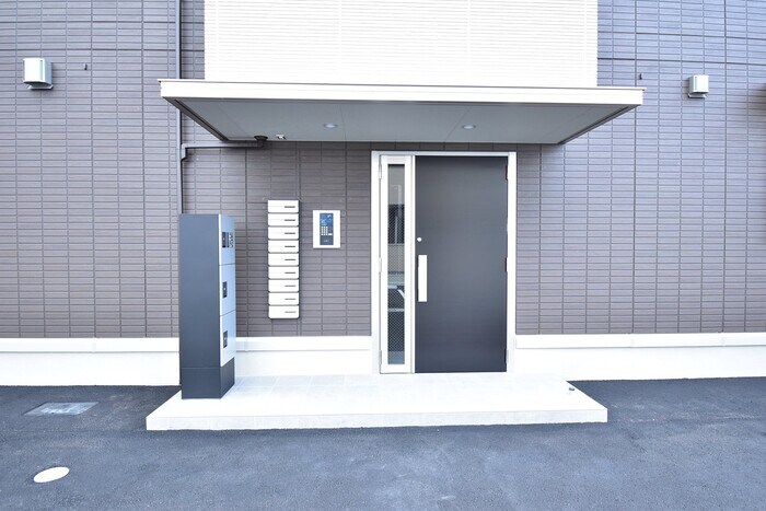 カルテット　B棟の物件外観写真