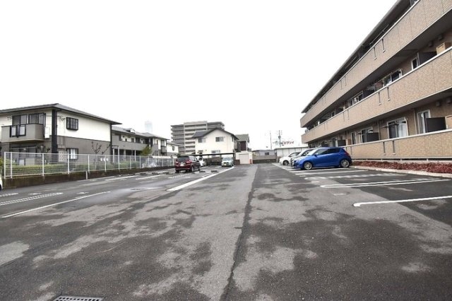 ロータス宇多津の物件外観写真