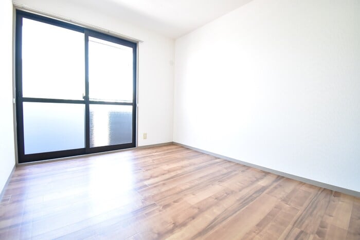 シャトレー西本Ⅱの物件内観写真