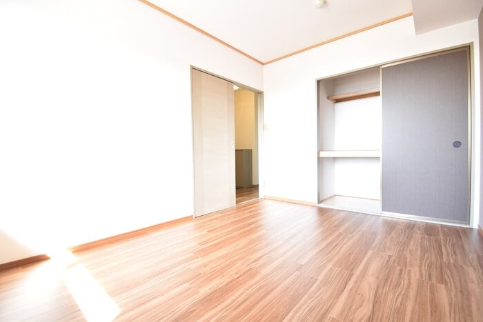 シャトレー西本Ⅱの物件内観写真