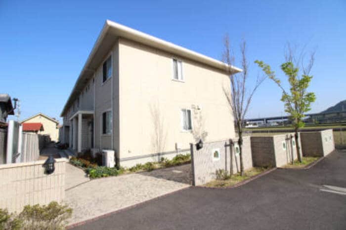 セジュールグランモアの物件外観写真