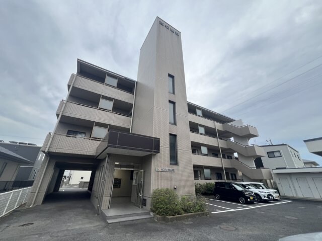 NCRE東山崎の物件外観写真