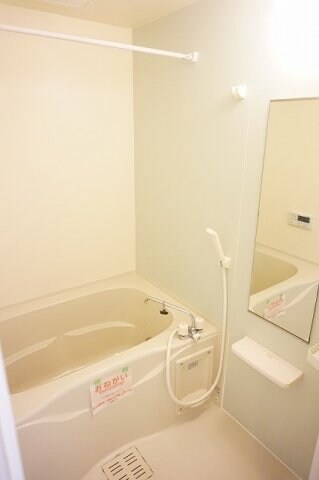 ハッピー・レモンＡの物件内観写真