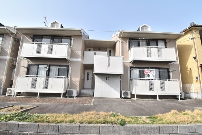 レジデンス一本松 C棟の物件外観写真