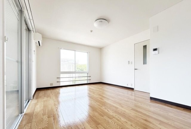 コーポリバーサイドの物件内観写真