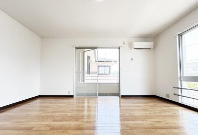 コーポリバーサイドの物件内観写真