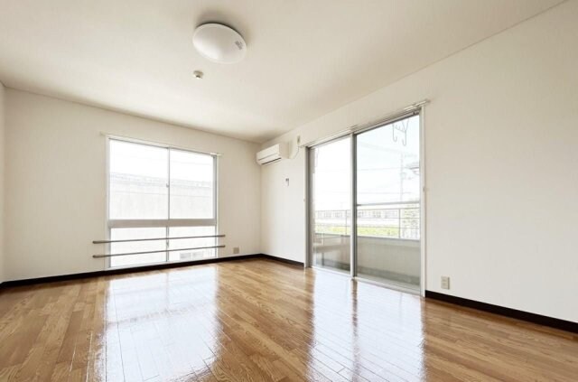 コーポリバーサイドの物件内観写真